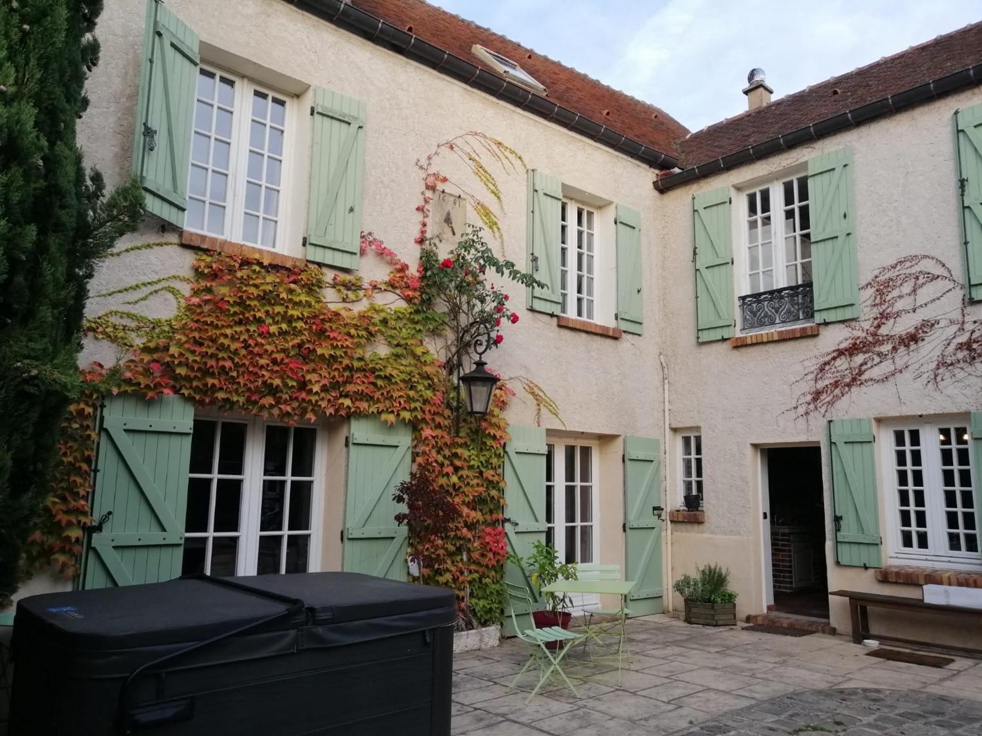 Maison D'Hotes La Source Маньи-лез-Амо Экстерьер фото